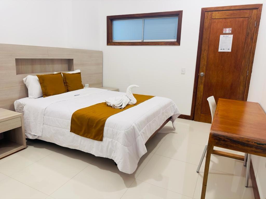 Hotel Overland Paracas Buitenkant foto
