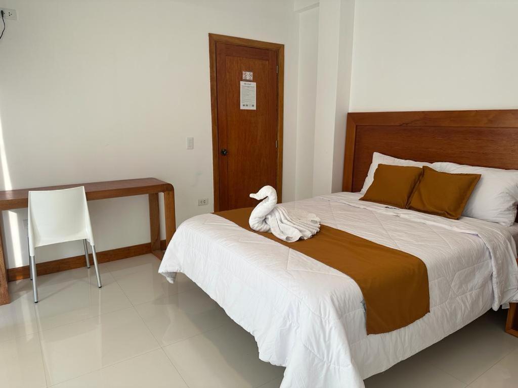 Hotel Overland Paracas Buitenkant foto